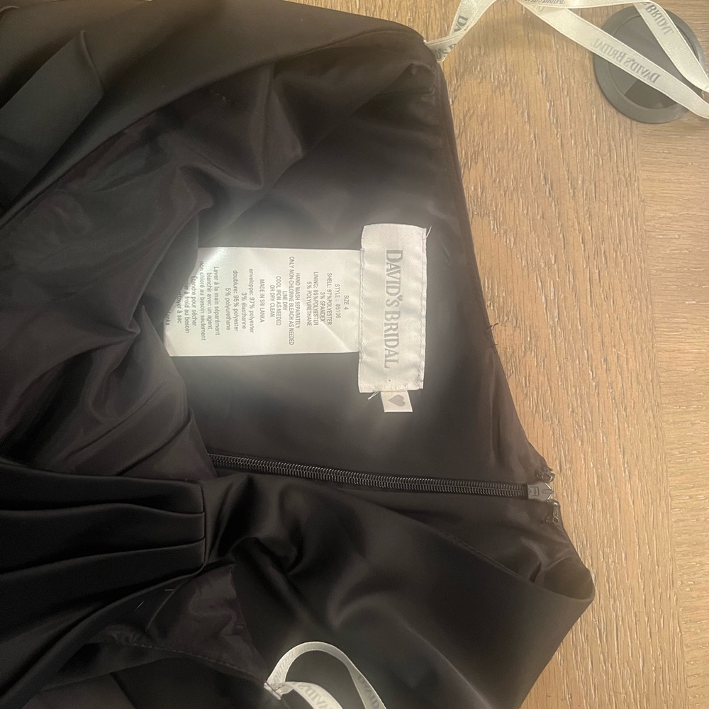 David’s Bridal Black One Shoulder Ruched Cocktail Dress Size 4 - Picture 7 of 7